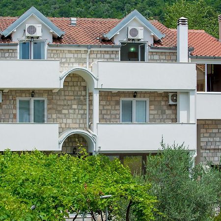 Apartmani Krgusic Tivat Exteriör bild