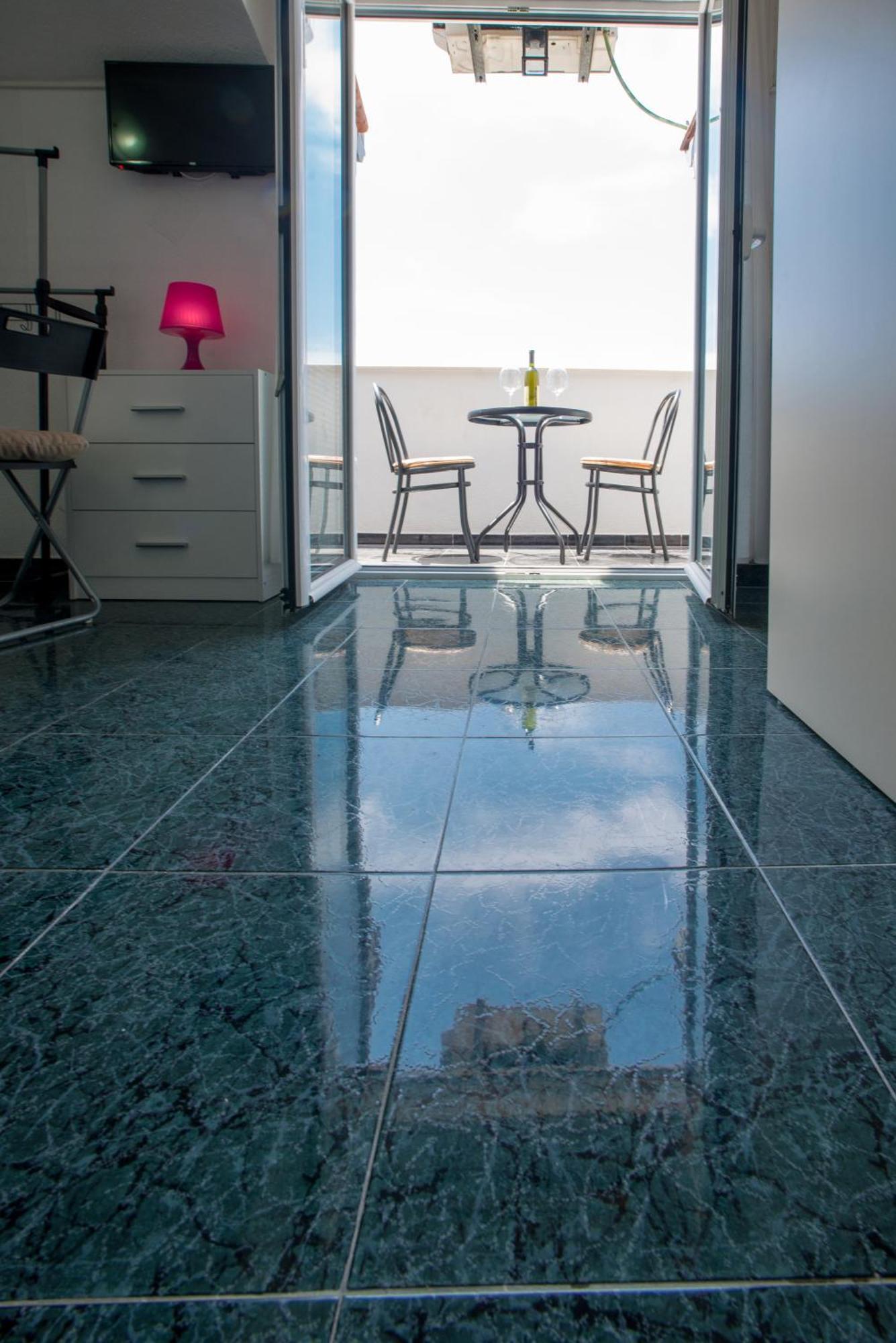 Apartmani Krgusic Tivat Exteriör bild