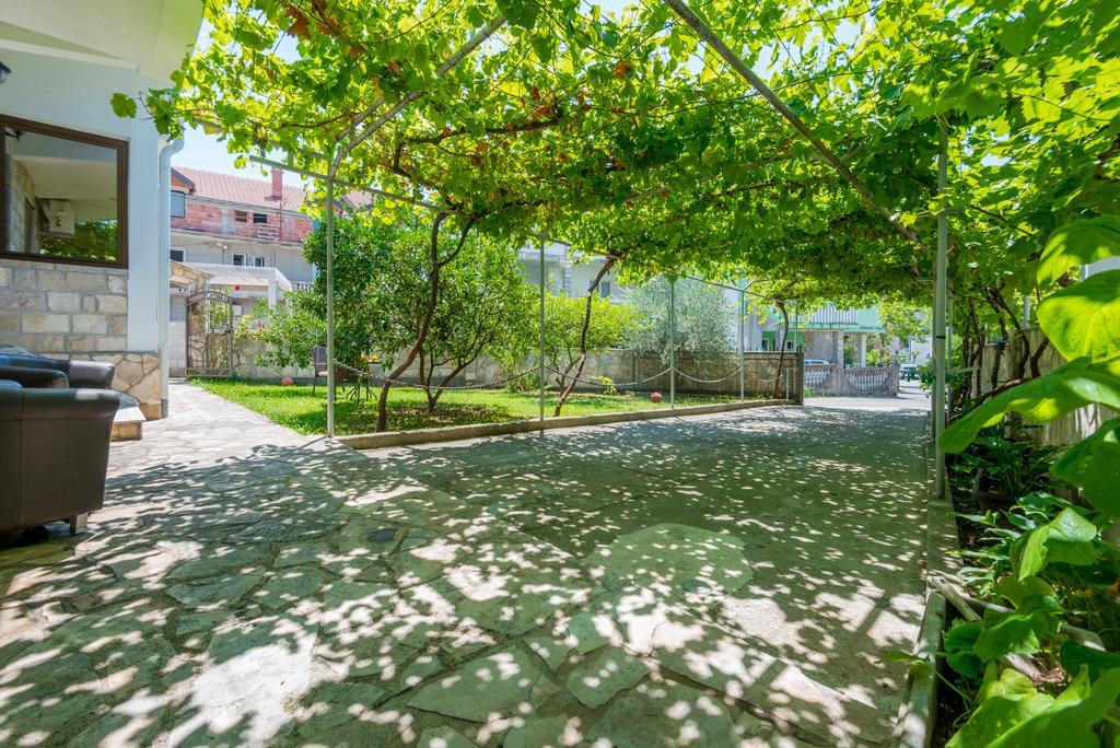 Apartmani Krgusic Tivat Exteriör bild