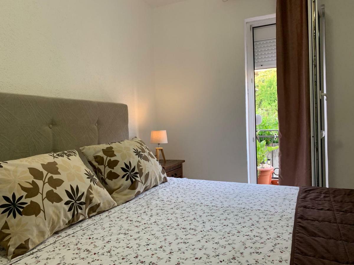 Apartmani Krgusic Tivat Exteriör bild